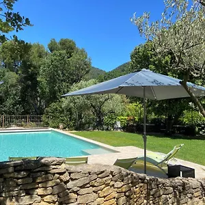 Carre Bed & Breakfast